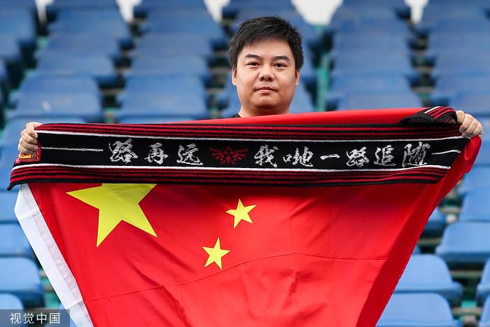国产边打电话边做对白刺激